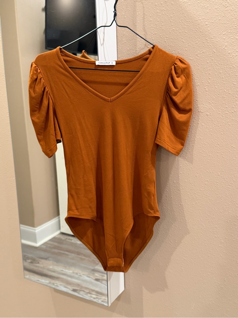 Mango Puff-Sleeve V-Neck Bodysuit in Rust